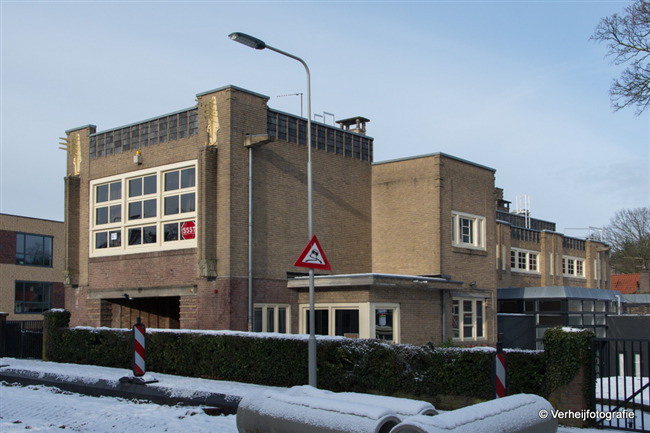 De voormalige Creutzbergschool biedt nu ruimte aan diverse bedrijven
              <br/>
              Annemarieke Verheij, januari 2017